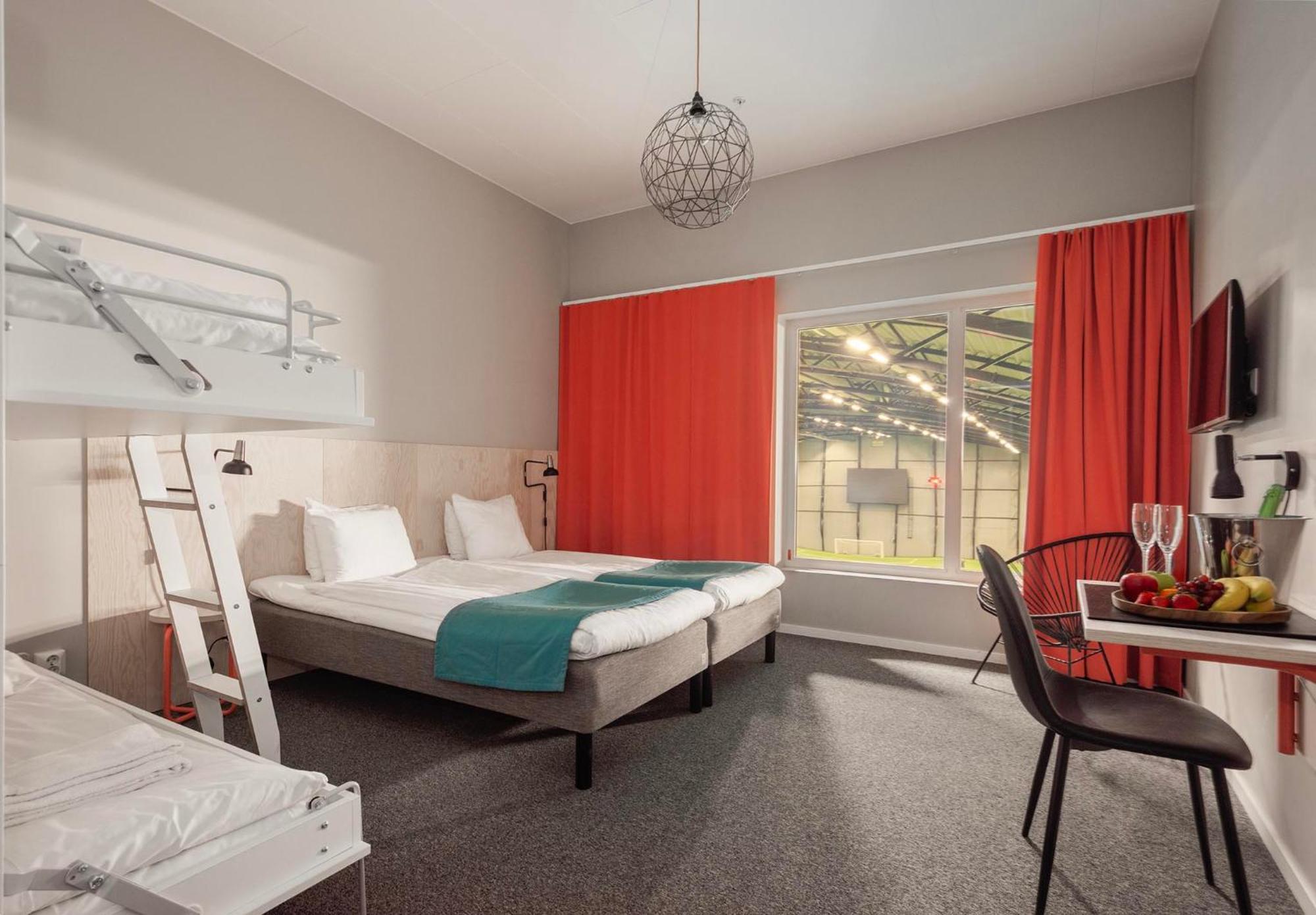 Kviberg Park Hotel & Conference Гьотеборг Екстериор снимка